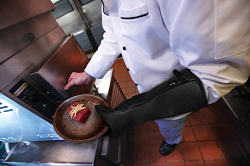 San Jamar UCMX15BK Textured Neoprene Oven Mitt with WebGuard, 15" Length, Black - Image 3