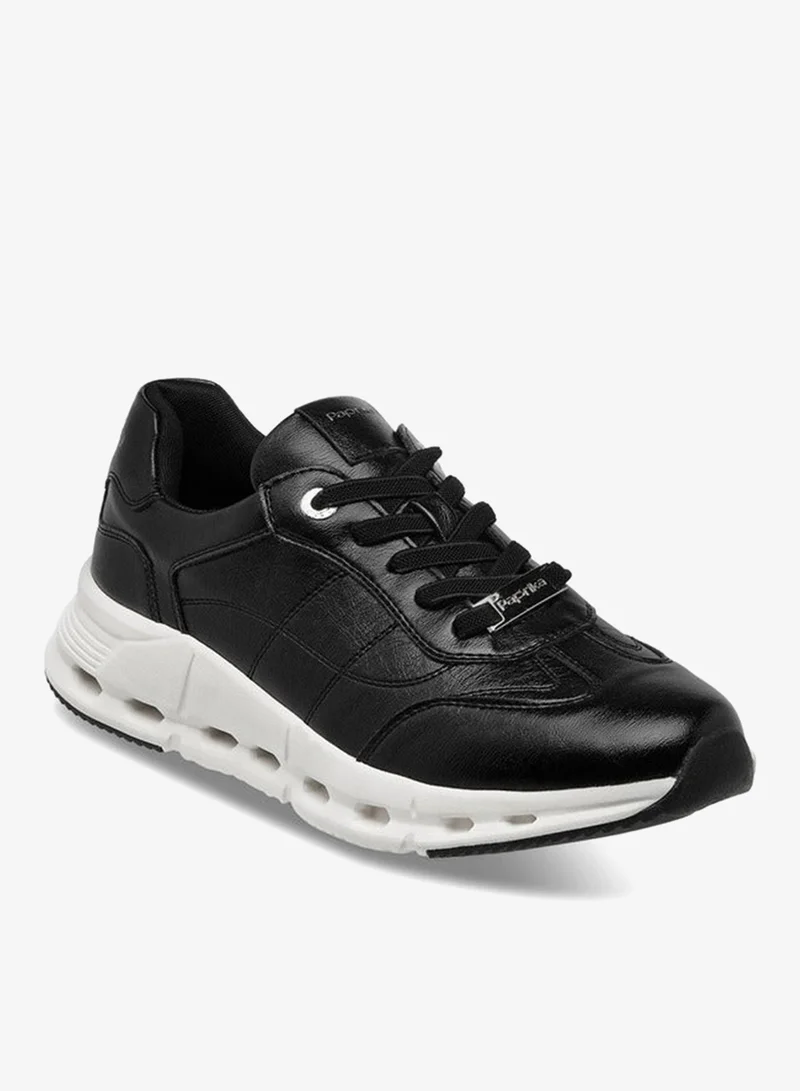 بابريكا حذاء رياضي مبطن برباط