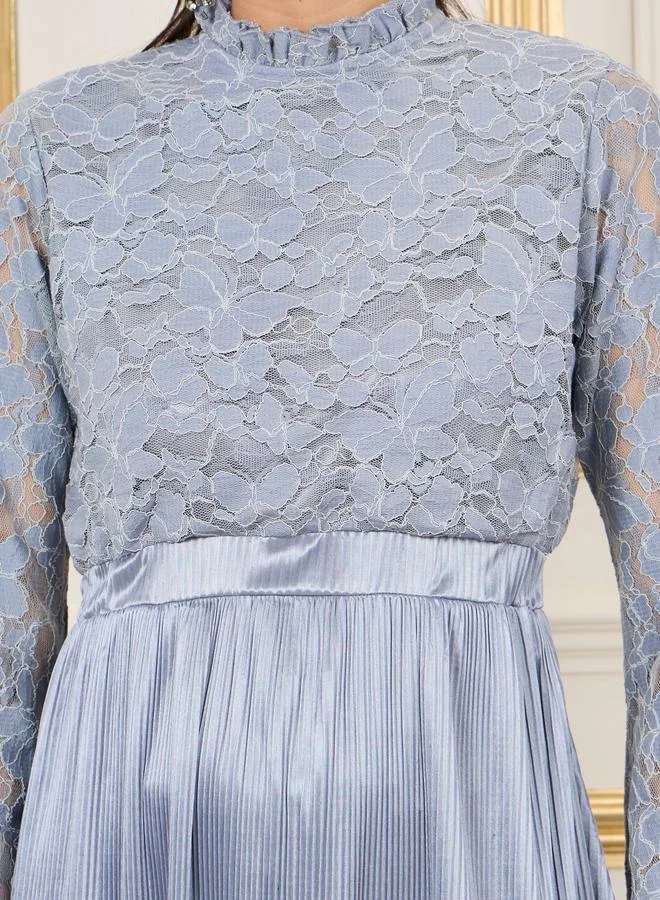 Styli Lace Detail Satin Pleated Hem A-Line Midi Dress