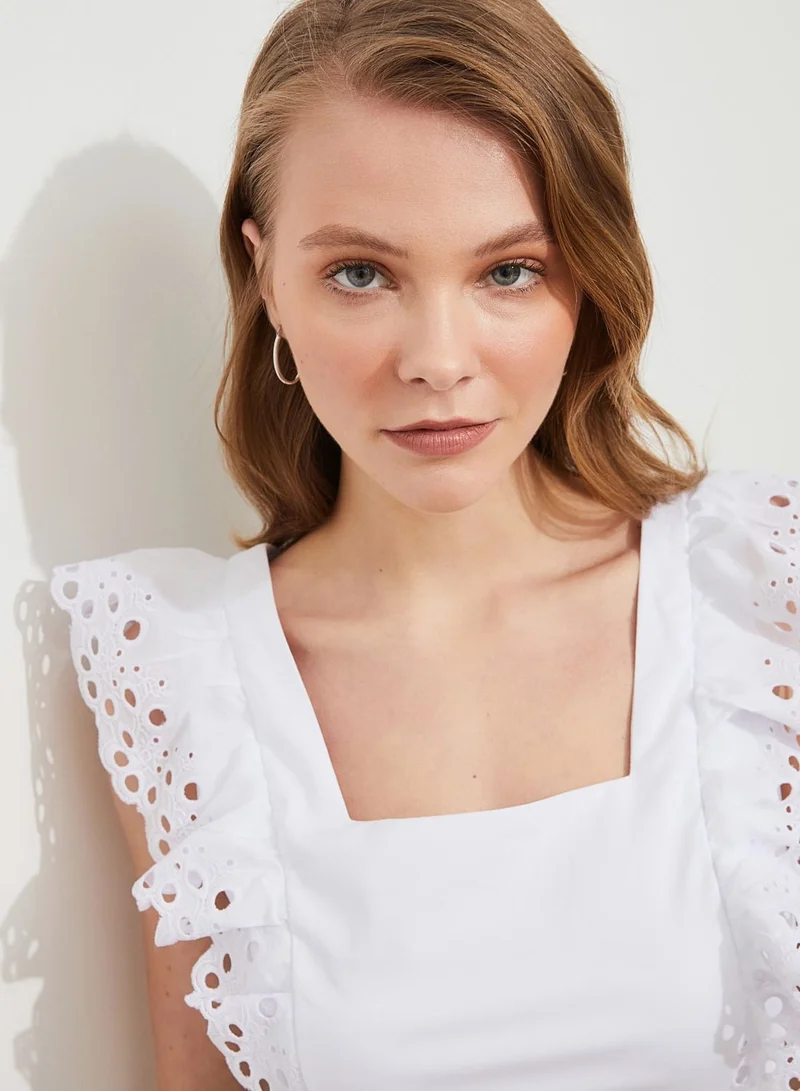 trendyol Lace Sleeve Crop Top