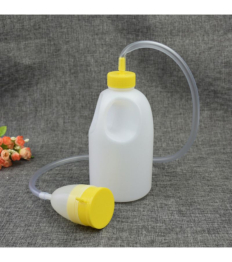 Plastic Urinal with Tube 1700ml Portable Emergency Pee Bottle Outdoor Travel Car Use for Elderly - Image 3