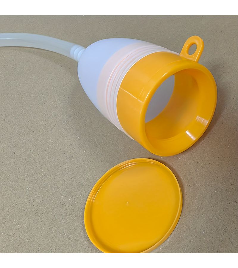 Plastic Urinal with Tube 1700ml Portable Emergency Pee Bottle Outdoor Travel Car Use for Elderly - Image 1