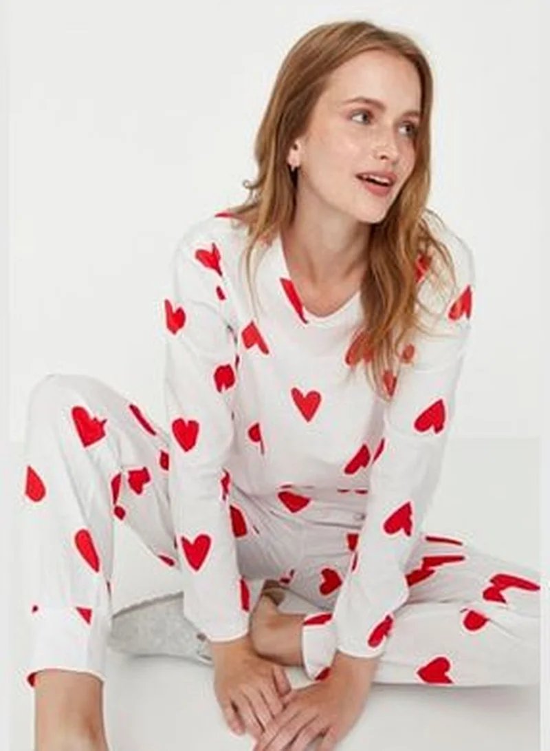 trendyol White 100% Cotton Heart T-shirt-Jogger Knitted Pajamas Set THMAW21PT0566