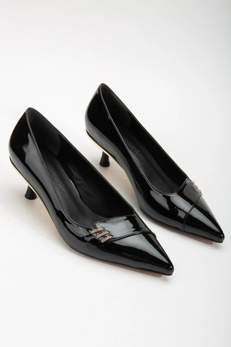 Dilimler Ayakkabı Slices Shoes Large Size Patent Leather Stone Side Face Black Women's Short Heeled Shoes