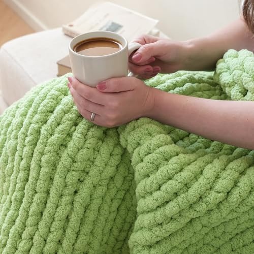 Mellobello Jumbo Chunky Yarn for Hand Knitting - Super Thick Chenille Chunky Yarn for Crocheting - Extra Soft Bulky Fluffy Blanket Big Yarn 8 Jumbo Pack (27yds,8 oz Each Skein) Grass Green - Image 3