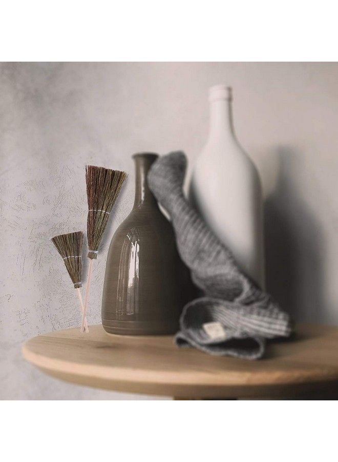 NUOBESTY 2 قطع مكنسة دمى مصغرة خشبية من القش زينة حرفية زينة مكنسة ساحرة مصغرة زينة منزل دمى تخطيط غرفة مصغرة - Image 3