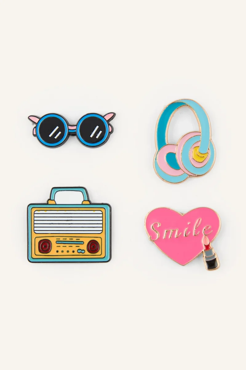 4 Piece Brooch Set