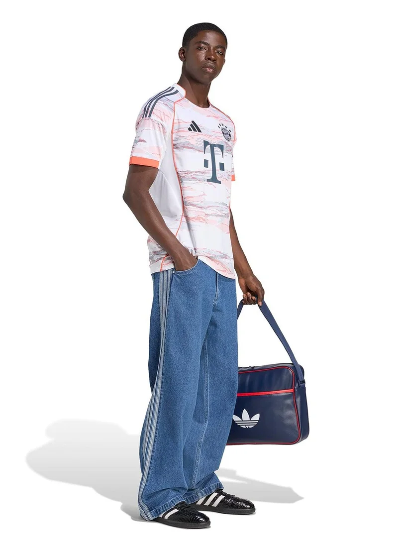 adidas قميص رجالي أبيض قصير الأكمام