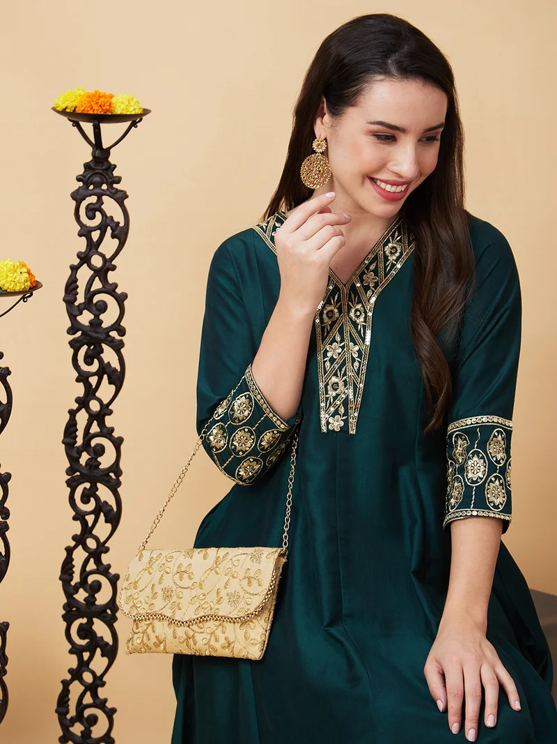 globus Globus Women V-Neck A-Line Festive Kurta