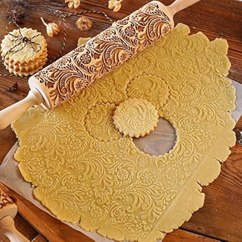 RDGDFONG Embossed Wooden Rolling Pin, Embossing Rolling Pin for Baking Fondant, Pizza, Pie, Pastry, Pasta, Dough, Cookies, Suitable Christmas, Father and Mother's Gift - Image 1
