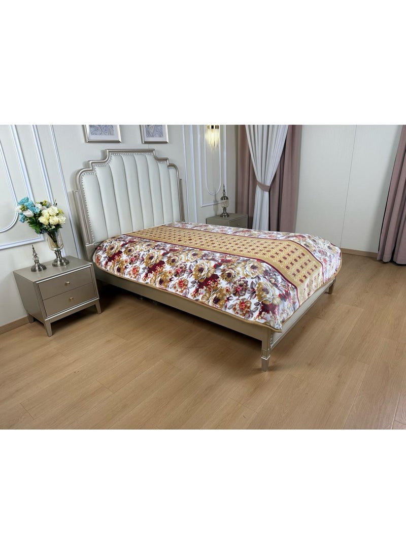 A heavy, velvety winter blanket for a double bed (4 kg), featuring classic, raised laser-etched patterns and distinctive modern motifs, with a soft texture.