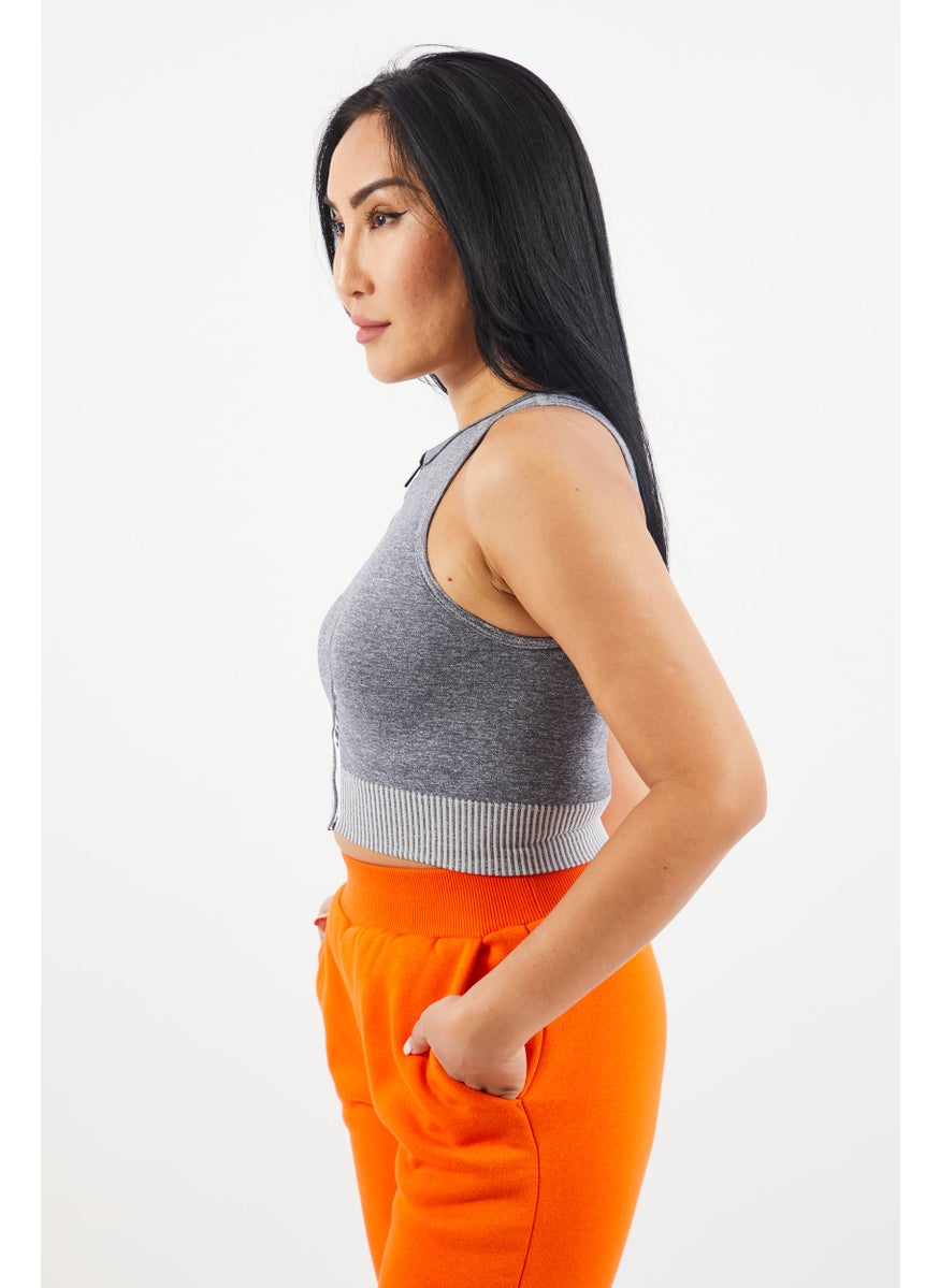 ODolls Sport Women Sportswear Fit Brand Logo Training  Crop Top, Grey  - Image 4