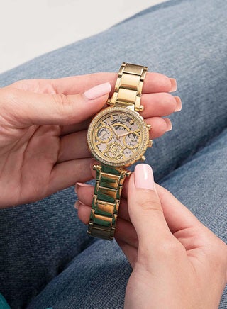 GUESS Guess Womens Gold Tone Case Gold Tone Stainless Steel Watch