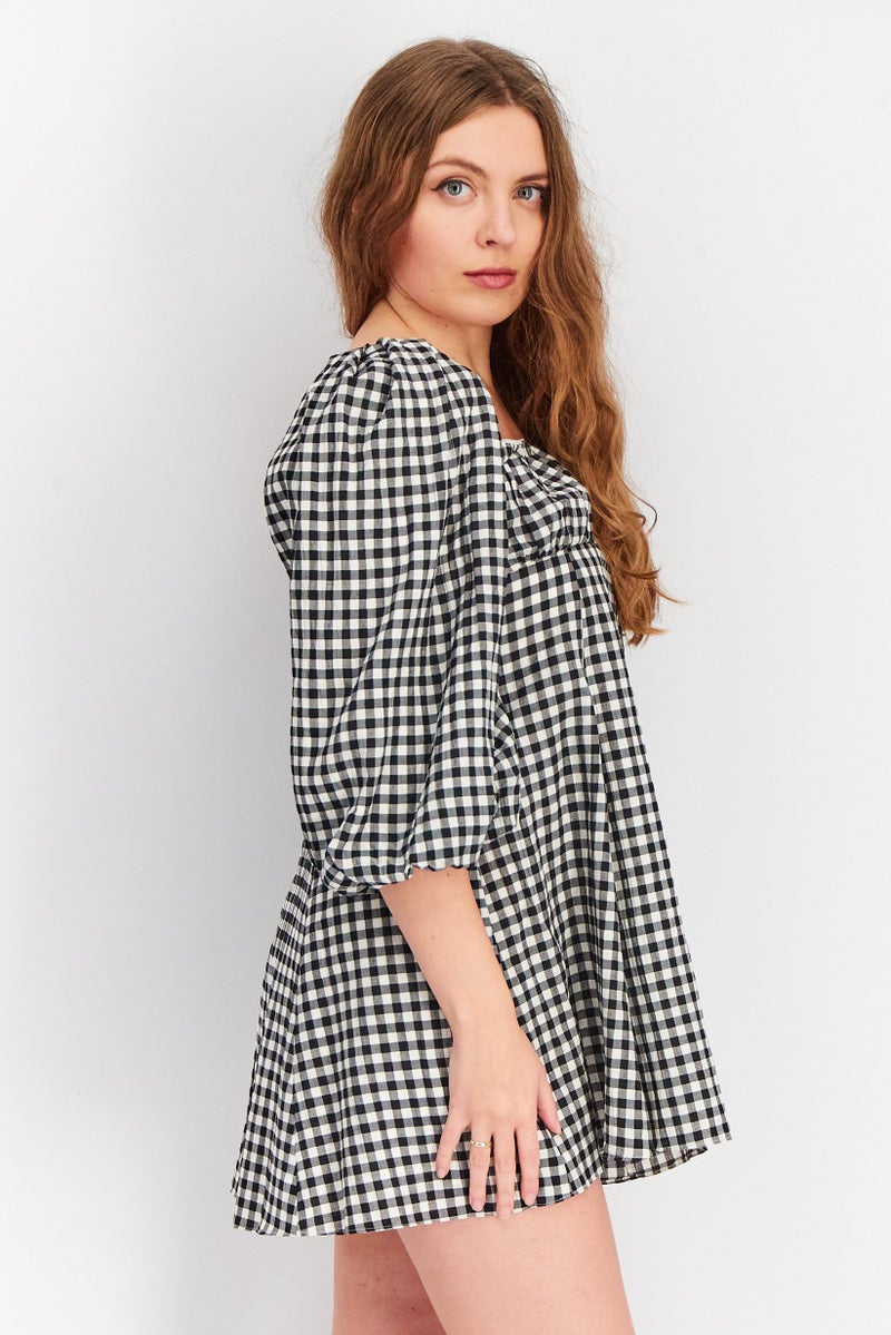 forever new Women Petite Gingham Smock Mini Dress, Black - Image 4