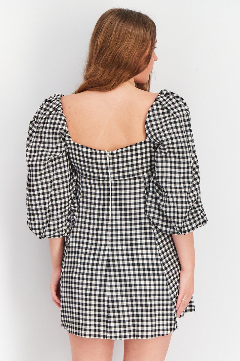 forever new Women Petite Gingham Smock Mini Dress, Black - Image 2