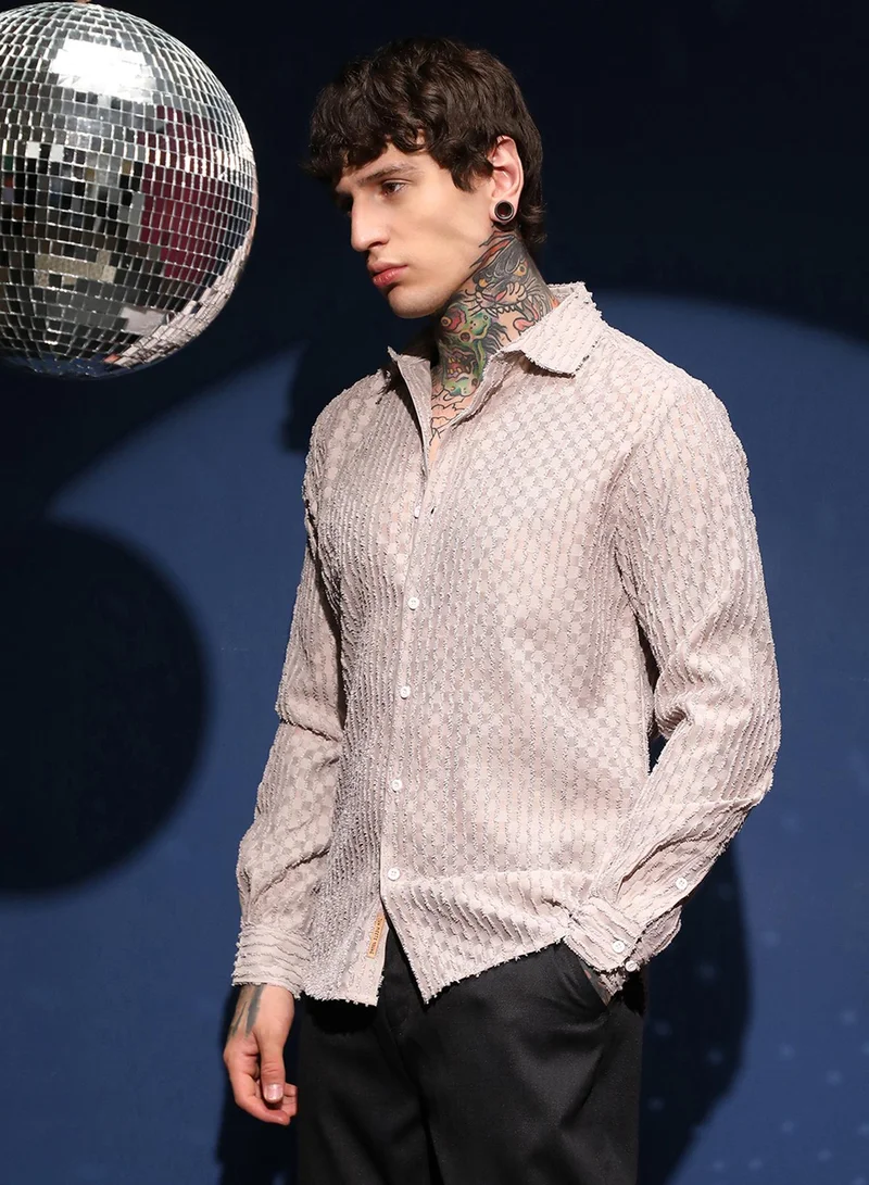Campus Sutra Campus Sutra Men's Coin Grey Vines-Edge Shirt For Casual Wear | Spread Collar | Long Cuffed Sleeves | Button Closure | Shirt Crafted With Comfort Fit For Everyday Wear