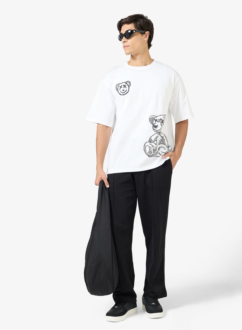 سفنتي فايف تيشيرت بطبعة جرافيك كبير الحجم - Image 4