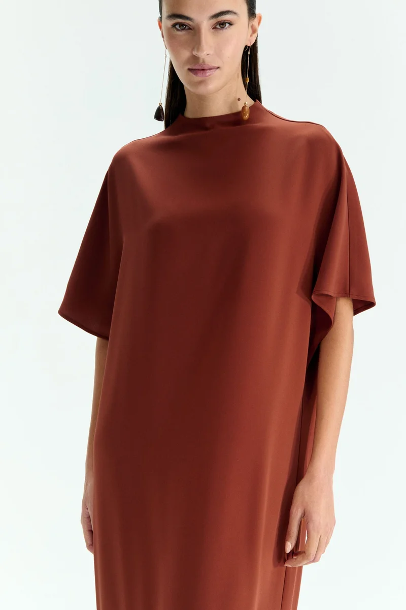 اتش اند ام فستان مزين بالشراشيب