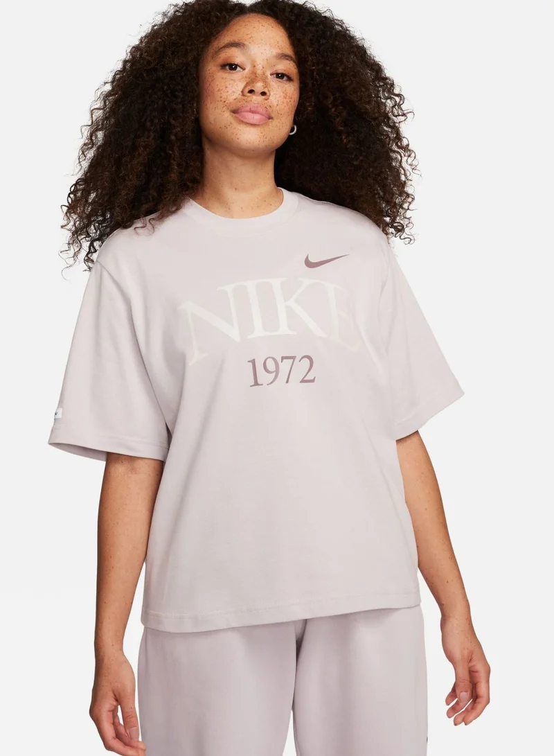نايكي تي شيرت Nsw Classics Boxy