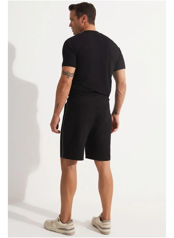 JUNE June Men Regular Fit Piping Detail Short Black