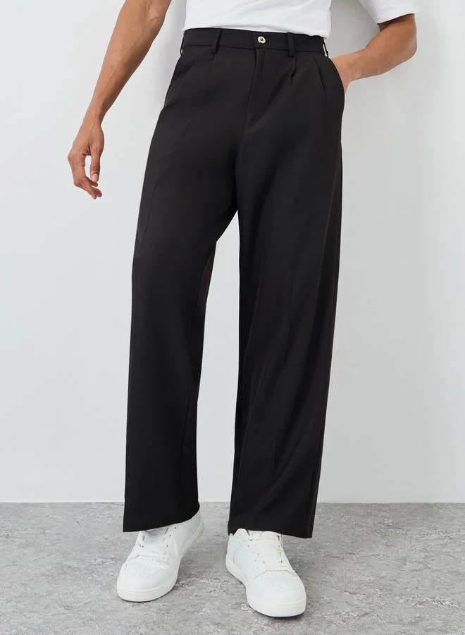 ستايلي Styli Men Black Oversized Double Pleated Trousers
