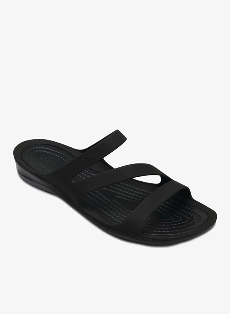 كروكس صنادل سوفت ووتر متعددة الأشرطة