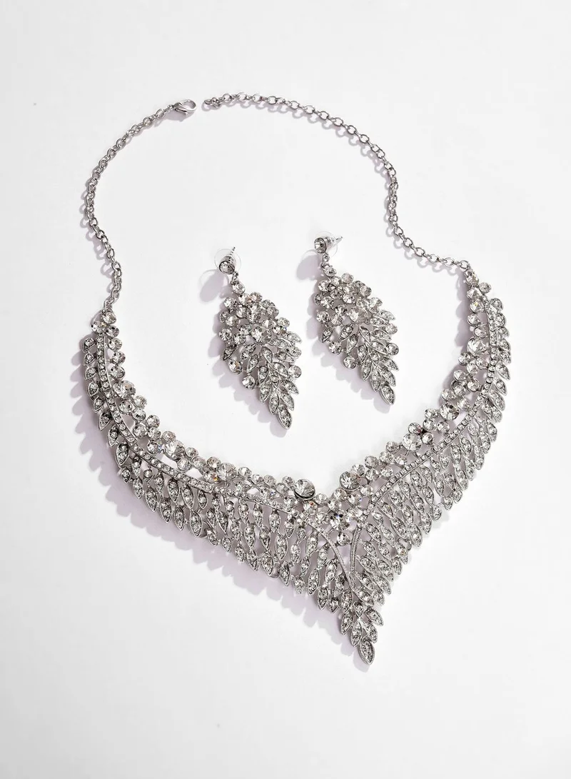 SOHI Silver Plated Designer Stone Necklace and Earring Set