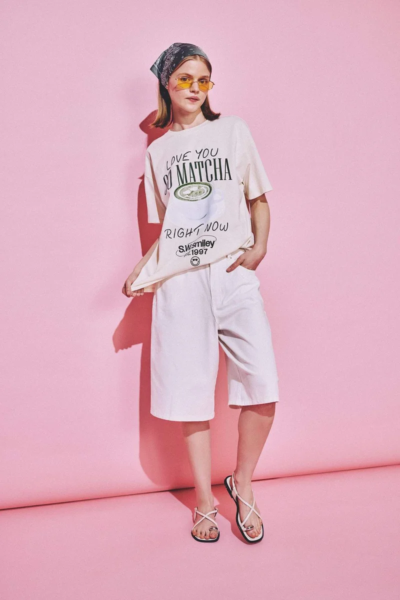 ديفاكتو SmileyWorld Print Short Sleeve Oversize T-Shirt