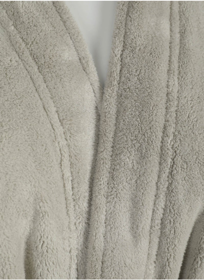 Luxury Bathrobes & Loungewear - Ultra-Soft & Stylish Comfort - Elegant Light Grey - Elegant Light Grey Adult Bathrobe - High Water Absorption, Ultra-Soft, Lightweight, and Made from Finest Coral Fleece - Modern Design with Wide Sleeves and Long Length for Maximum Comfort - pzsku/Z6E092F2032735C30AF0DZ/45/_/1740857561/3f0f8b74-0905-4d74-98e8-45c040c3215c