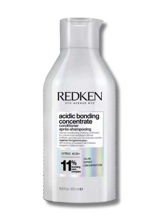 Redken Acidic Bonding Concentrate Conditioner for Damaged Hair (300ml) - Image 1