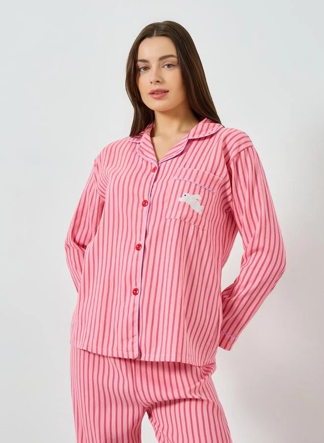 ستايلي مجموعة من بيجاما وقميص مخطط بأكمام طويلة