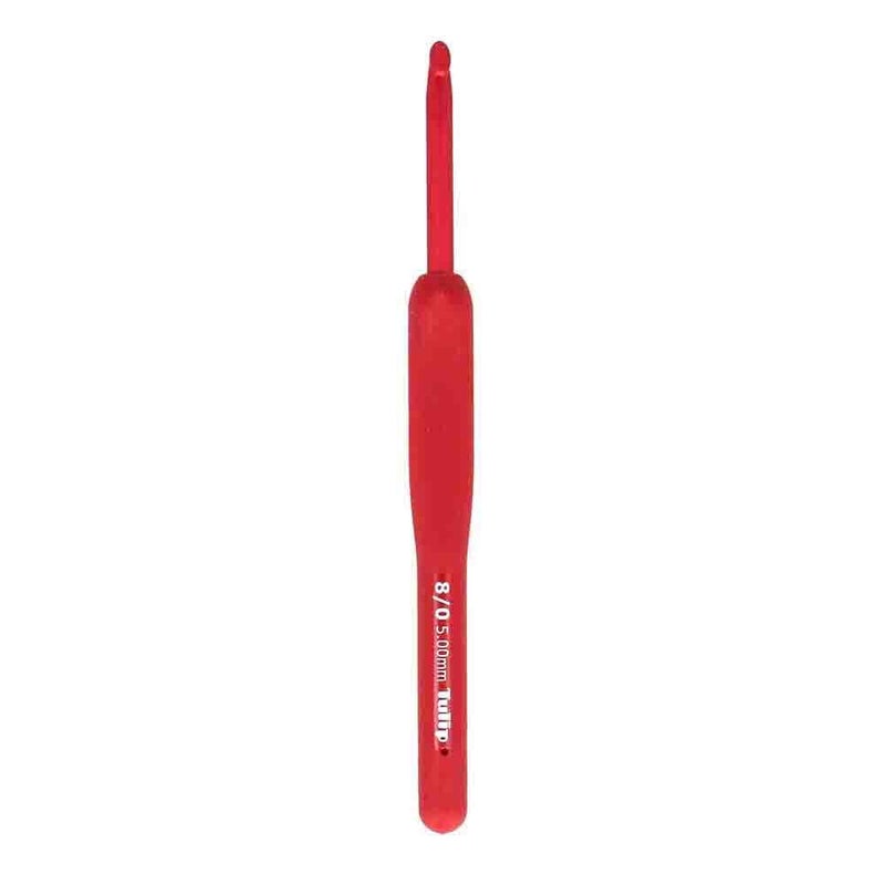 Tulip Etimo Red Crochet Hook Soft-Grip 5.00mm 1pc - Image 1