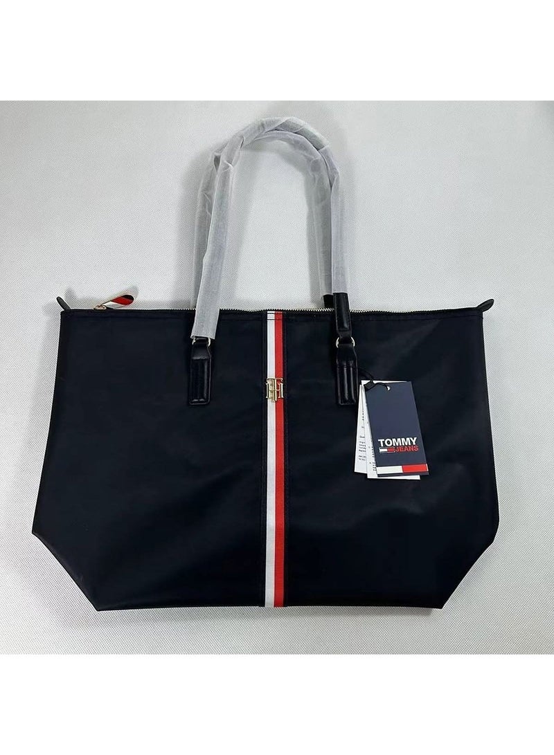 Tommy Icons حقيبة يد نسائية من تومي هيلفيغر باللون المحلي  Aw0Aw113680Gy - Image 4
