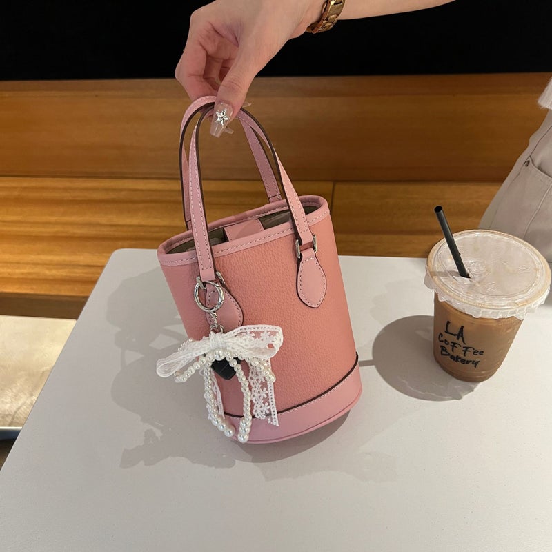 2025 Niche Mobile Phone Bag Women'S Top Layer Cowhide Shoulder Crossbody Bag Large Capacity Colorblock Bucket Bag All-Match Commuter - Image 1