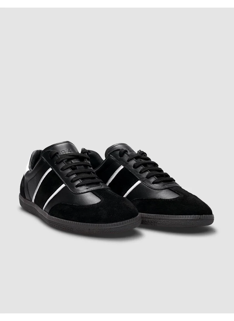 كاباني Leather Black Suede Lace-Up Women's Sports Shoes