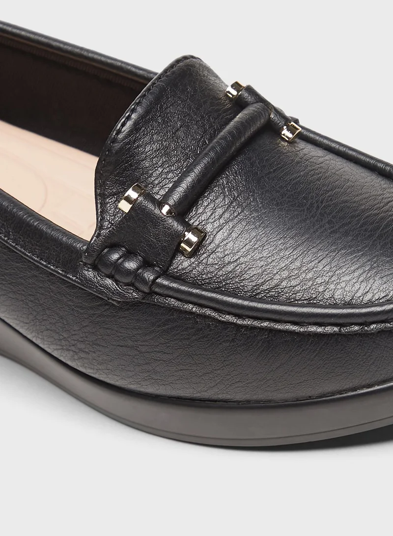 Le Confort Casual Loafer