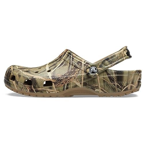 Crocs Unisex-Adult Classic Realtree Clog, Camo Shoes, Khaki, 4 Men/6 Women - Image 1