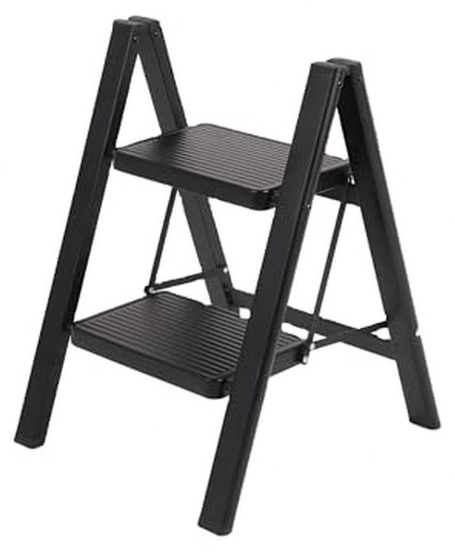 فيو سلم قابل للطي بخطوتين مع دواسات عريضة مضادة للانزلاق وخفيفة الوزن من الألومنيوم للمنزل والمطبخ والمكتب والجراج وتصميم موفر للمساحة وسهل التخزين ومتين ومحمول - Image 1