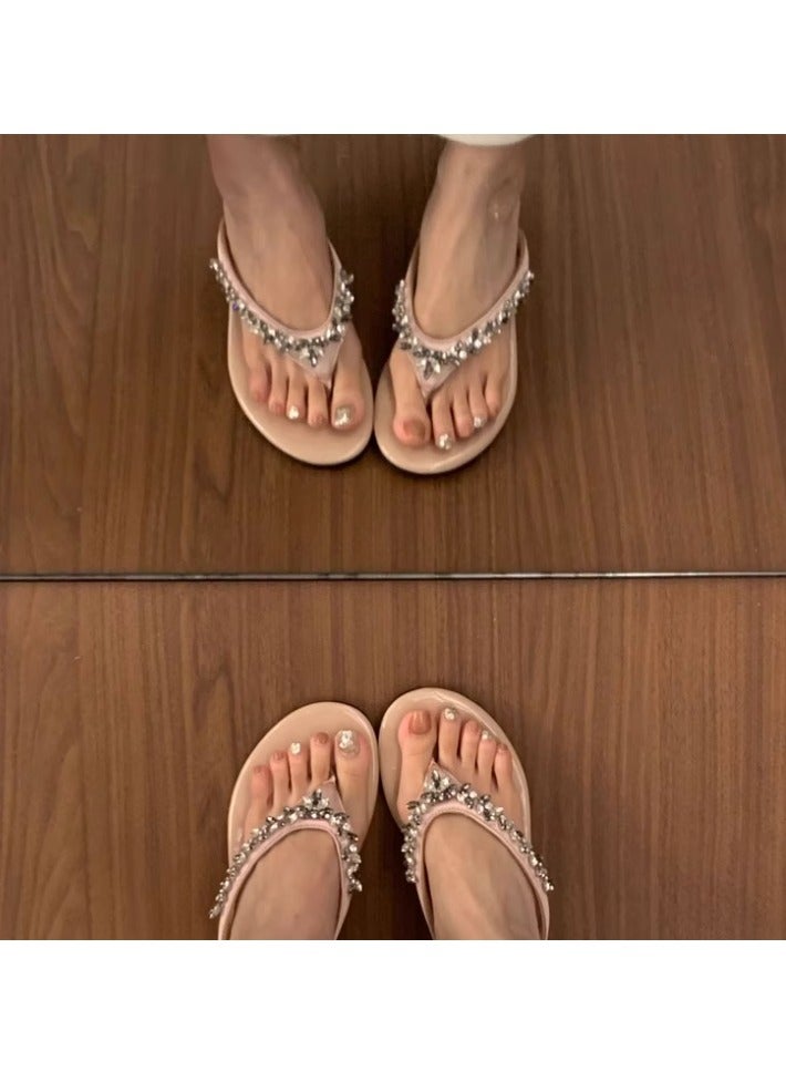 Thick Soled Slope And Cool Slippers Paired With A Skirt Are Absolutely Stunning  - Image 2