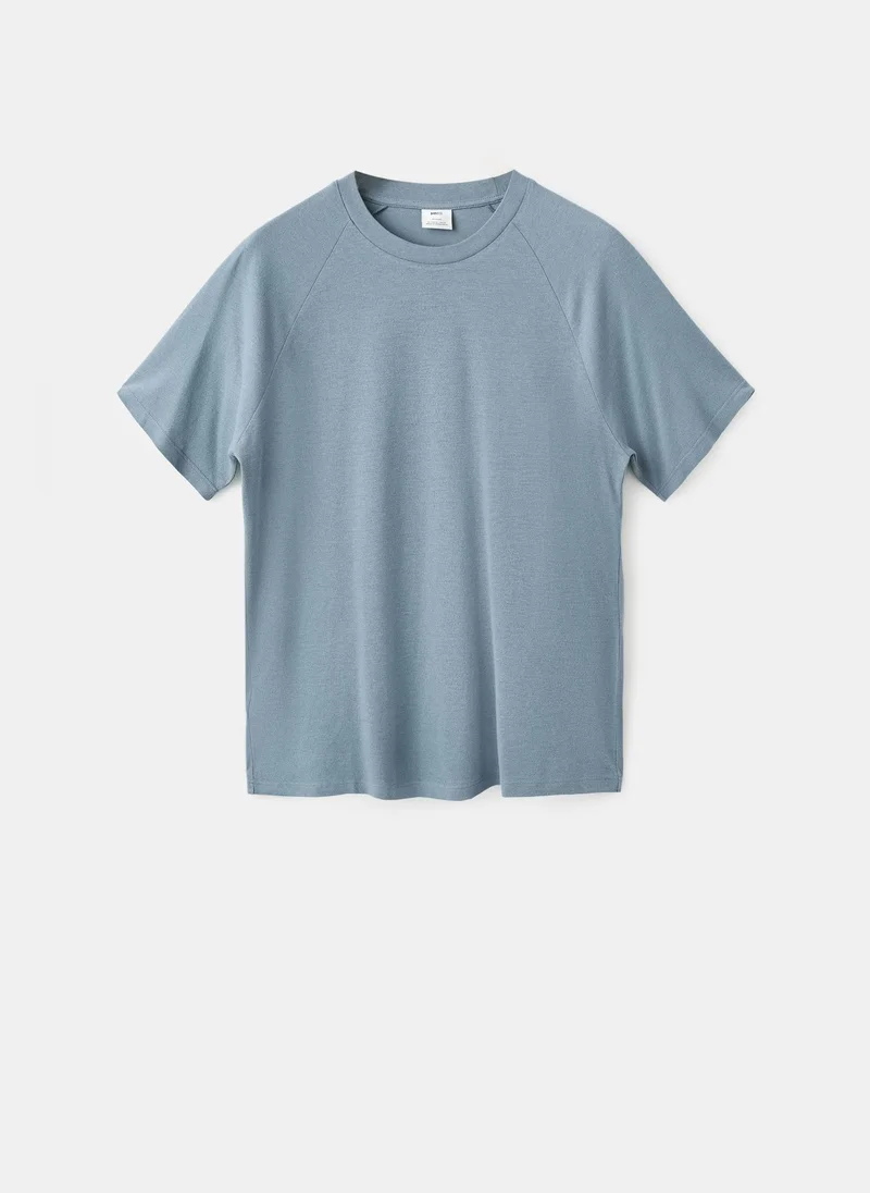 Mango Man  Relaxed-fit cotton-linen t-shirt for Men | Best Price UAE