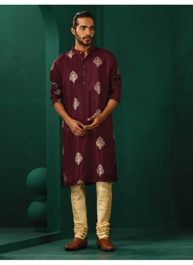 trueBrowns trueBrowns Men's Wine Geometric Viscose Silk Long Kurta