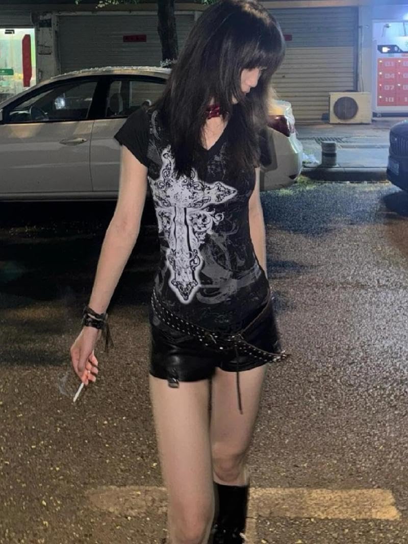 Dynict Womens Y2K Gothic Graphic V-Neck Slim Fit T-Shirt Grunge Vintage Short Sleeve Trendy Crop Tops (Black2,Small) - Image 5
