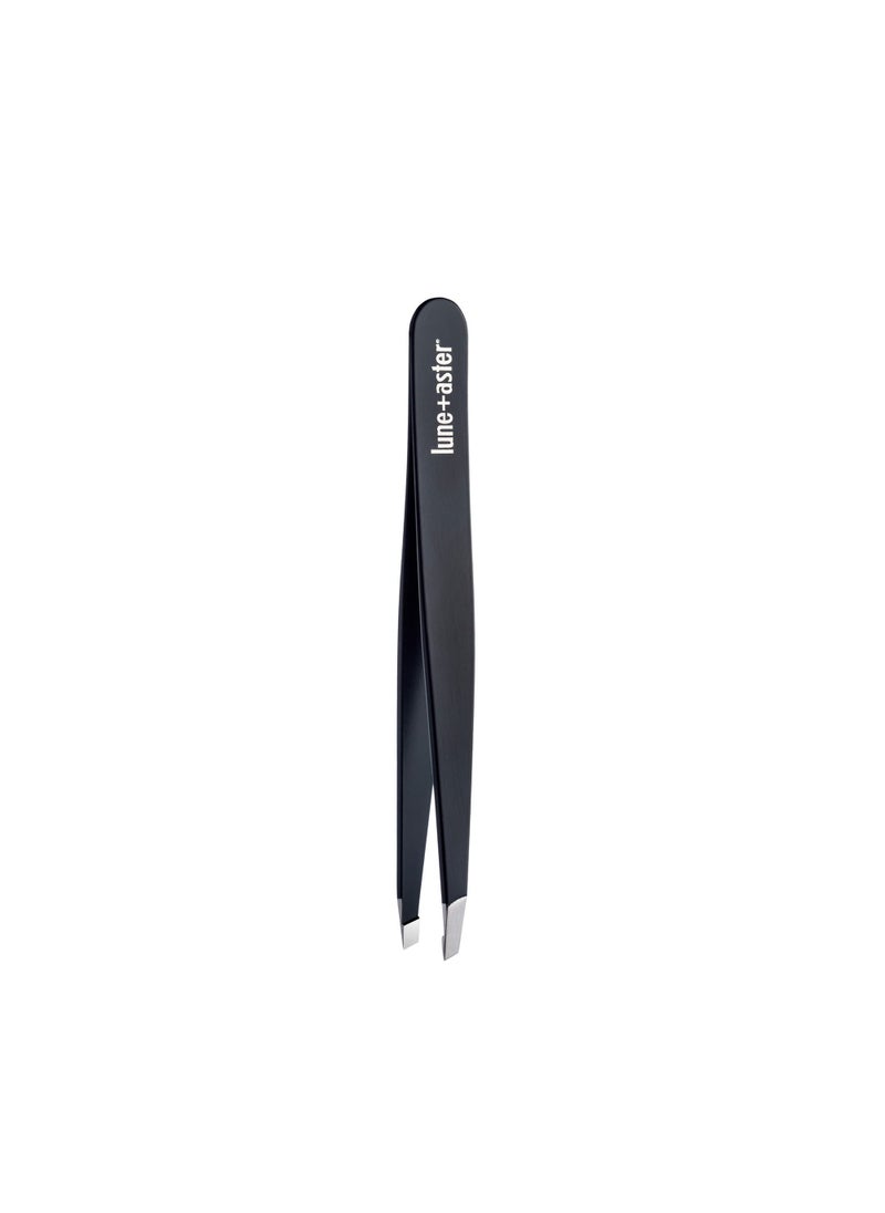 Lune+Aster Lune+Aster Slant Tweezer - Stainless steel slant tweezer for at-home brow touch ups and other grooming needs. 