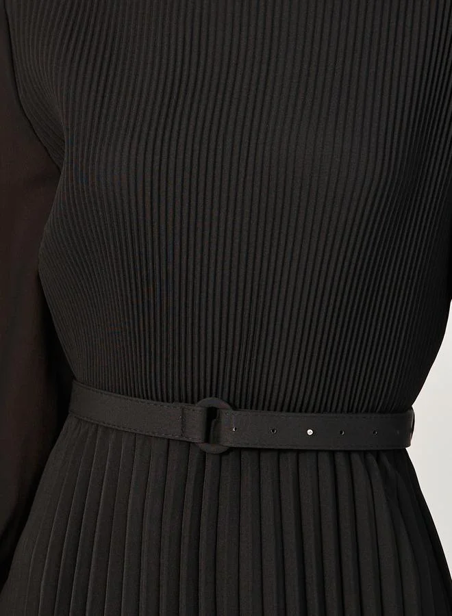Styli Pleated Chiffon Dress