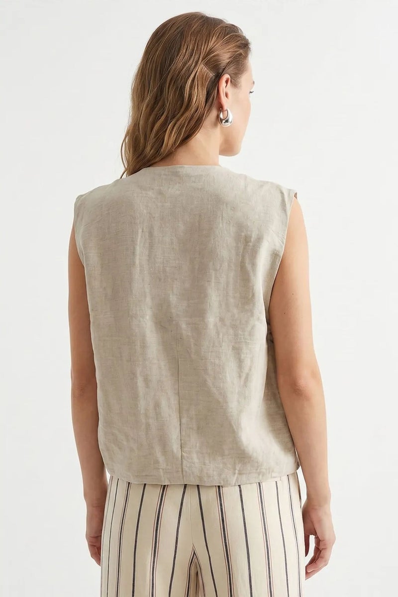 MIXRAY Women's Woven Poplin Waistcoat With Zip Front - Image 5