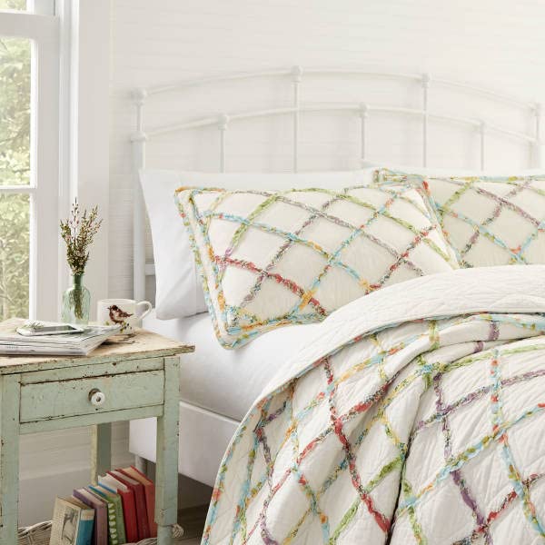 Laura Ashley Home Ruffle Garden Collection Quilt-100% Cotton, Ultra Soft, All Season Bedding, Reversible Stylish Coverlet, Full/Queen, Cream - Image 5