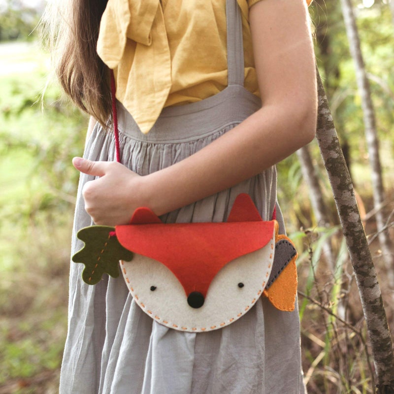 Petit Collage DIY Woodland Fox Felt Bag, Crossbody Bag for Kids with Matching Acorn Zipper Purse for Kids â€“ DIY Crafts Sewing Kitâ€“ Makes a Great Gift Idea for Ages 6+ - Image 4