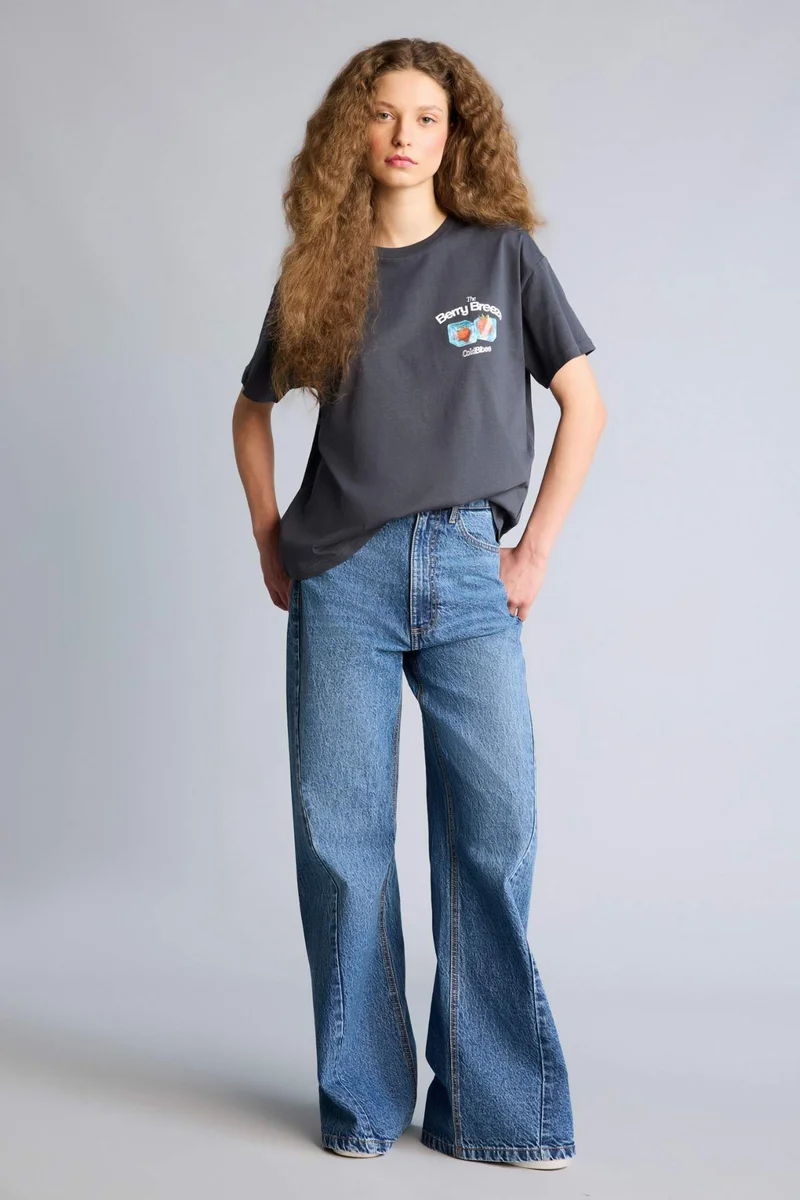 ديفاكتو Printed Oversize T-Shirt