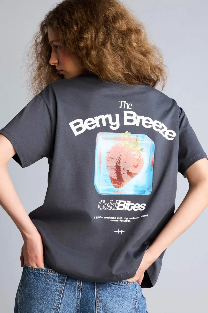 ديفاكتو Printed Oversize T-Shirt