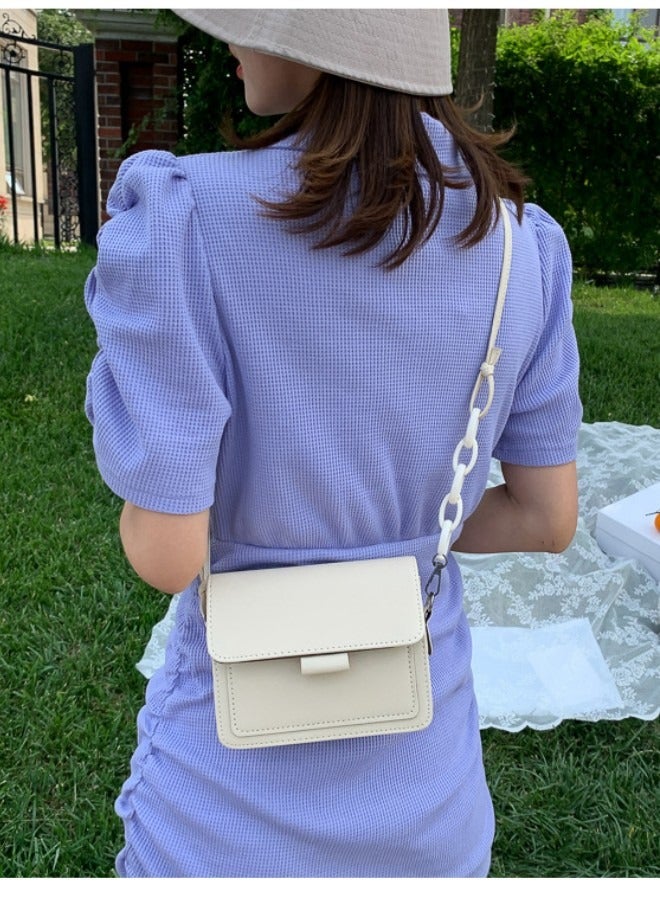 WAOKN Women's Fashion Retro Crossbody Bag, Casual Fashion Chain Shoulder Bag Messenger Bag for Ladies, College Student Versatile Flip Style Simple Tote Bag Carrying Bag（White) - Image 2